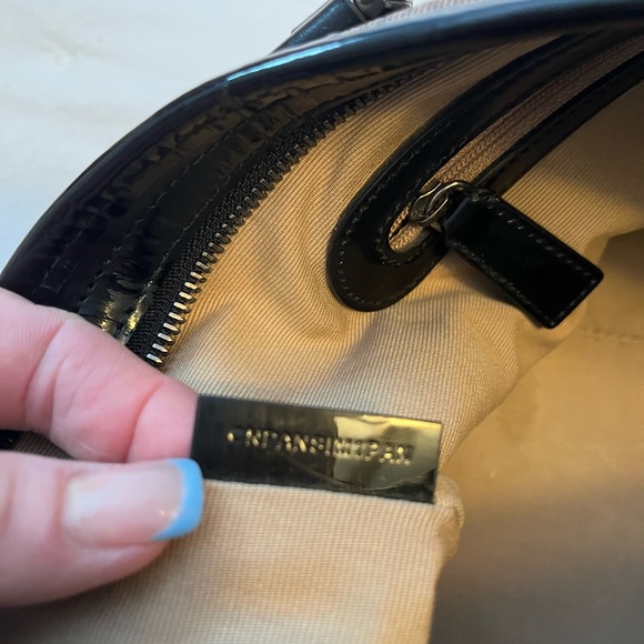 SALE 🖤 Burberry Coated Canvas/Patent Leather Tote - Picture 8 of 16